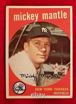 1959 Topps MICKEY MANTLE #10 Card New York Yankees Team HOF 50s vtg