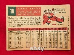 1959 Topps MICKEY MANTLE #10 Card New York Yankees Team HOF 50s vtg