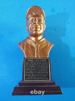 1963 HALL OF FAME BUST PIE TRAYNOR NM or better