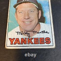 1967 Topps Baseball Mickey Mantle New York Yankees Card #150 Hall of Fame
