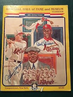 1981 Baseball Hall Of Fame Yearbook With 33 Autographs Mantle, Mays, Williams