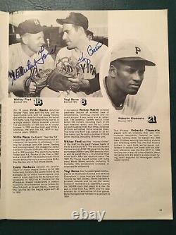 1981 Baseball Hall Of Fame Yearbook With 33 Autographs Mantle, Mays, Williams