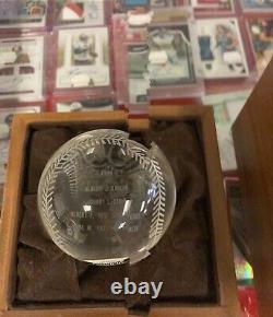 1989 Hall of Fame Commemorative Crystal Baseball withWood Case #105 of 250 TOUGH