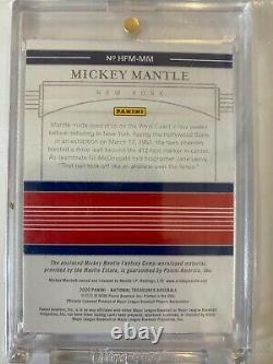 2020 Panini National Treasures Mickey Mantle #1/2 Hall Of Fame Uniform Button