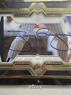 2020 Transcendent collection Tony Gwynn Hall Of Fame 1/1 Cut Auto Padres Legend