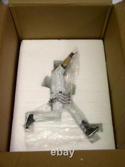 Derek Jeter New York Yankees Danbury Mint Hall Of Fame Figurine New In Box