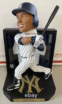 Derek Jeter New York Yankees Foco Bobblehead 2020 Hall Of Fame Hof Shadowbox New