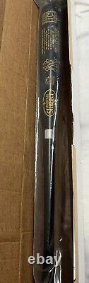 Louisville Slugger Derek Jeter Hall of Fame Bat 2480/10000