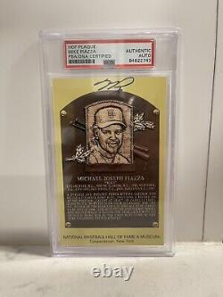 Mike Piazza Signed Gold Hall Of Fame Plaque Postcard PSA/DNA Certification