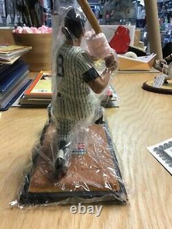Rare Romito National Baseball Hall of Fame Yogi Berra Figurine #'d 248 of 400