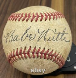 Vintage Babe Ruth Replica Signed Baseball BEAUTIFUL PIECE Yankees Hall Of Fame