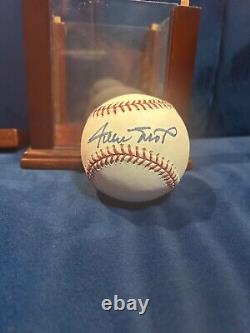 Willie Mays Signed Autographed Baseball Hall of Fame Clean Ball